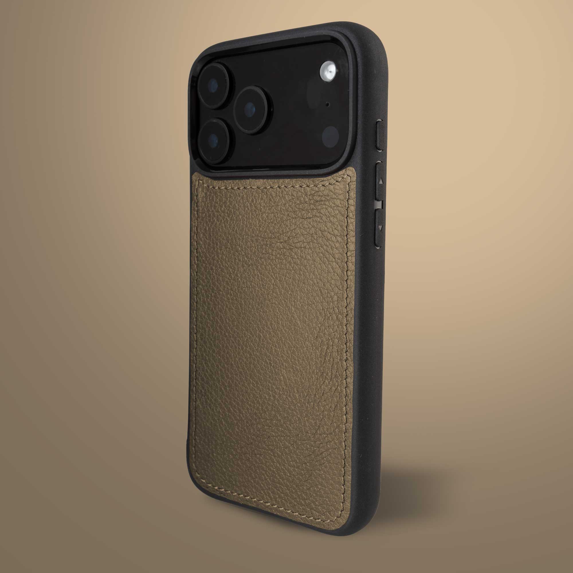 Coque cuir "Sport" pour iPhone 17 Pro / Pro Max - Buffle