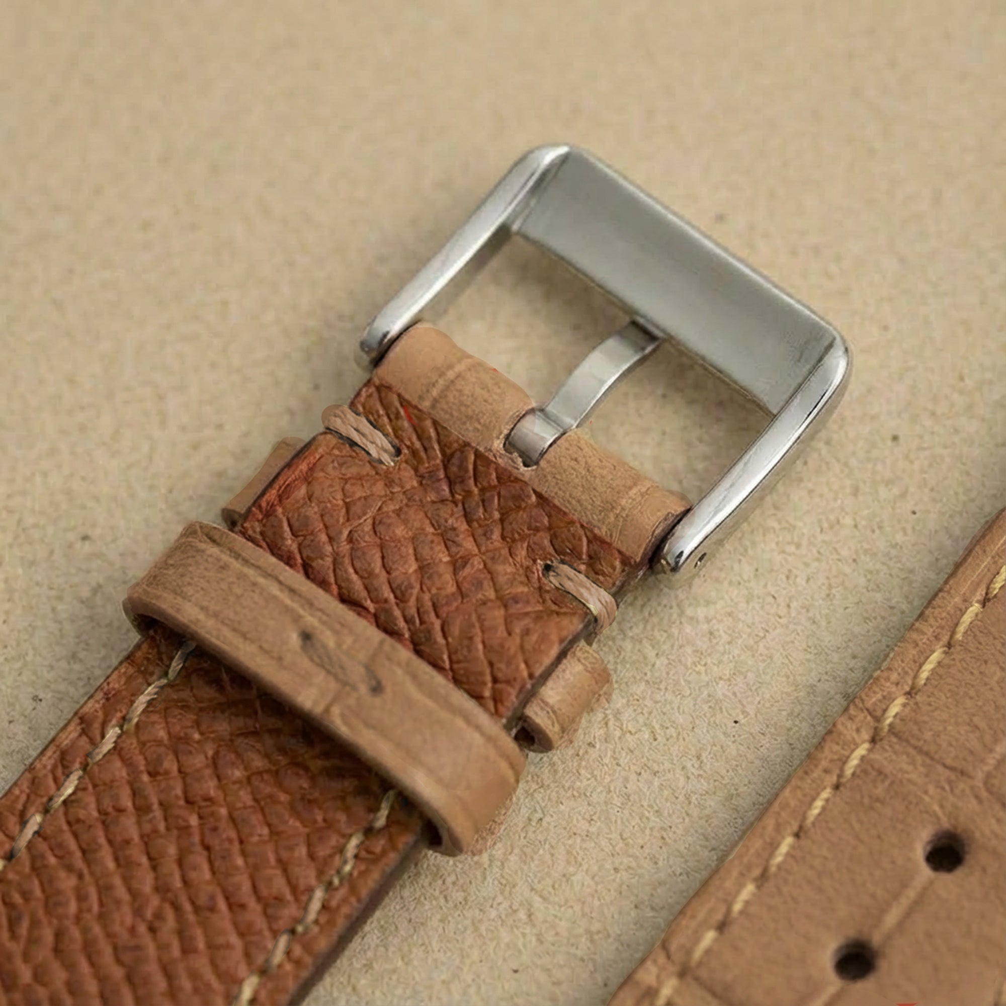 Classic "Onirique" leather watch band - Sand nubuck alligator