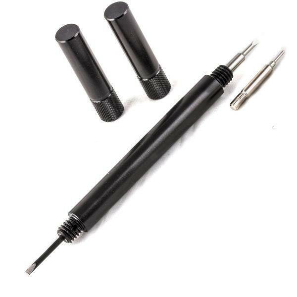 Watchmaking accessories Watch band and leather strap removal