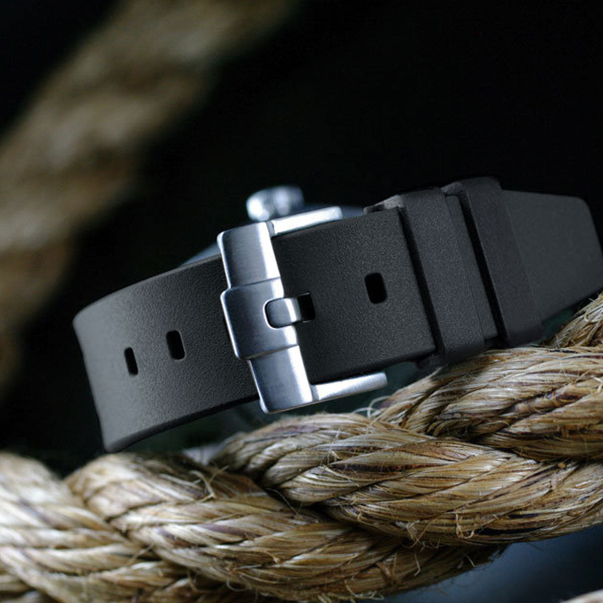 Tudor - Rubber B - Bracelet caoutchouc pour Ranger 79950 - Série boucle ardillon